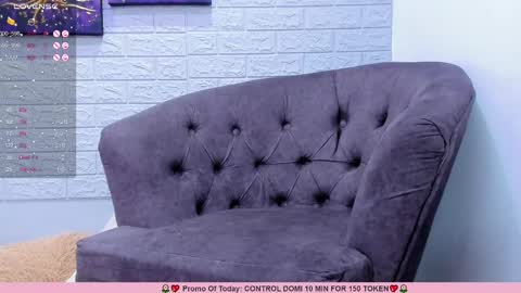 Snapshot of renataruiz_rr chatting on February 24, 3:09 pm      online show from February 24, 3:09 pm