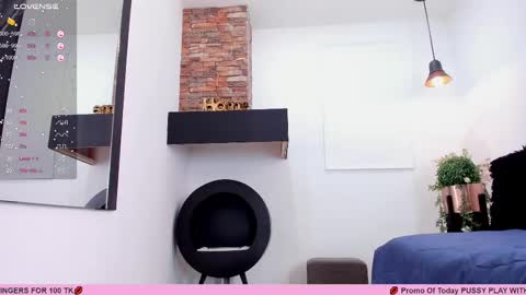 Snapshot of renataruiz_rr chatting on March 1, 3:16 pm      online show from March 1, 3:16 pm