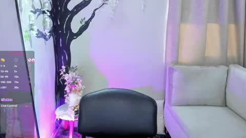 Snapshot of renataruiz_rr chatting on September 24, 11:57 am      online show from September 24, 11:57 am