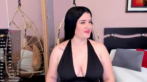 Snapshot of renataruiz_rr chatting on October 10, 12:04 pm      online show from October 10, 12:04 pm