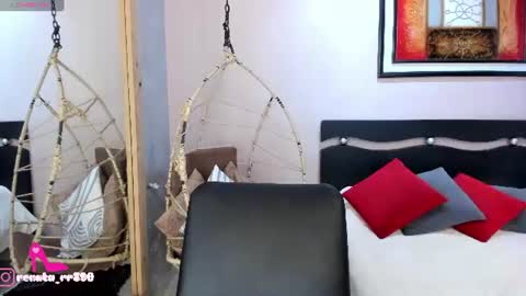 Snapshot of renataruiz_rr chatting on July 17, 12:01 pm online show from July 17, 12:01 pm