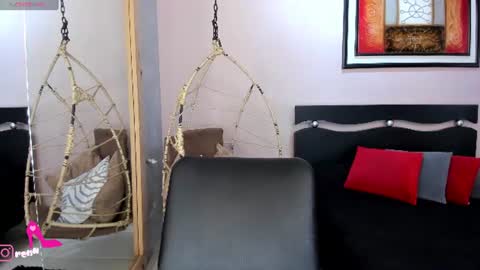 Snapshot of renataruiz_rr chatting on July 23, 12:03 pm online show from July 23, 12:03 pm