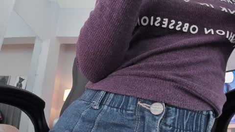 Renee Shelby online show from December 6, 9:13 pm