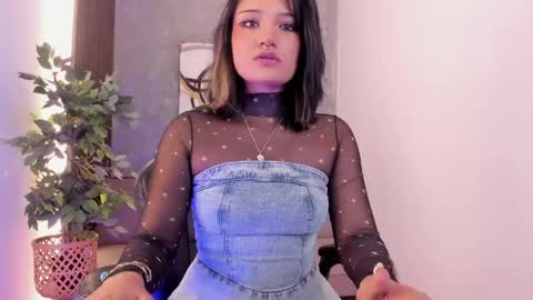 Renee Shelby online show from May 6, 8:58 pm