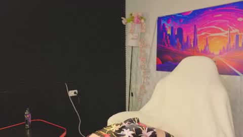 Snapshot of reneefoxy_ chatting on June 28, 1:11 am reneefoxy_ online show from June 28, 1:11 am