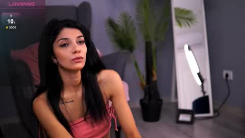 Rena online show from November 4, 4:22 am