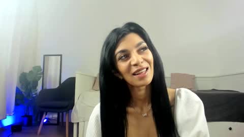 Rena online show from March 25, 5:13 am