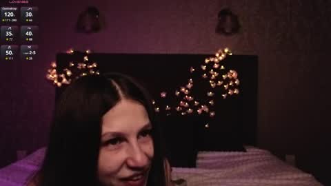 Snapshot of renettaschmeling chatting on June 8, 1:28 am Christina online show from June 8, 1:28 am