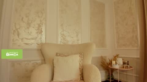 Rennatha online show from September 19, 8:16 am