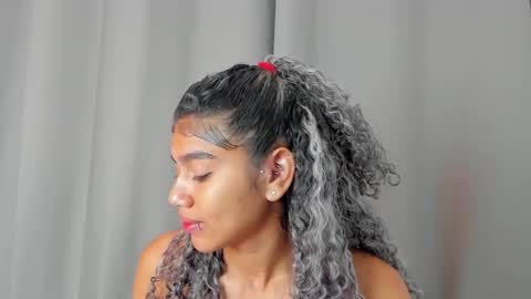 Snapshot of rennatta_sx chatting on December 4, 10:57 am Renata online show from December 4, 10:57 am