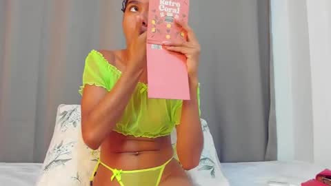 Snapshot of rennatta_sx chatting on February 3, 11:09 am Renata online show from February 3, 11:09 am