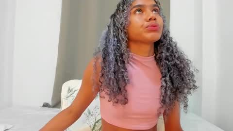 Snapshot of rennatta_sx chatting on February 24, 12:26 pm Renata online show from February 24, 12:26 pm