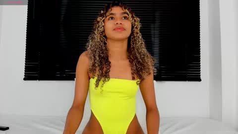 Snapshot of rennatta_sx chatting on September 9, 12:37 pm Renata online show from September 9, 12:37 pm