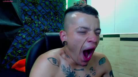 R E N E  online show from January 12, 9:30 am