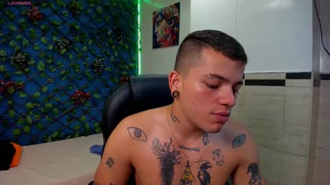 R E N E  online show from September 12, 4:56 am