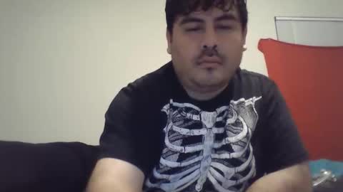 Snapshot of renz187 chatting on December 5, 4:54 am Renz online show from December 5, 4:54 am