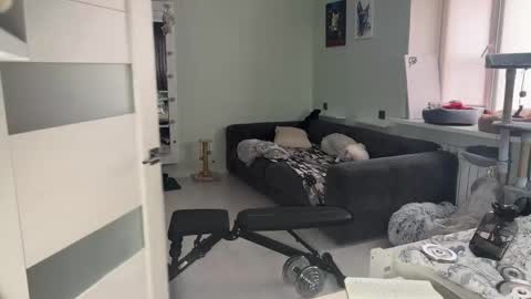 My name is Repmah  help me to get 50 thumb-up online show from April 18, 11:47 am