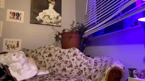 angel 3 online show from March 8, 4:27 am