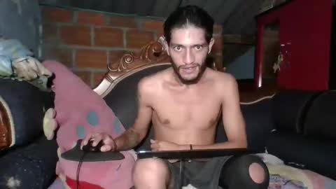 Snapshot of resurgirkratosking999 chatting on February 2, 8:57 am Luis online show from February 2, 8:57 am