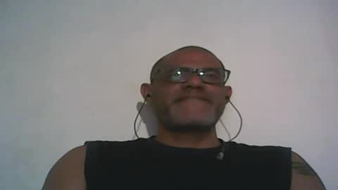 Snapshot of retlam37 chatting on December 4, 6:11 am Walter online show from December 4, 6:11 am