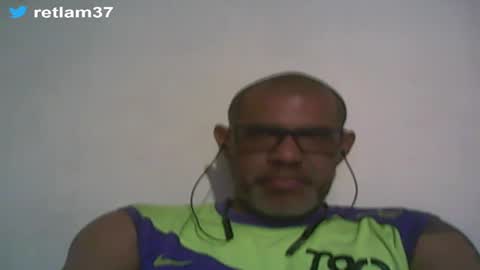 Snapshot of retlam37 chatting on December 5, 10:12 am Walter online show from December 5, 10:12 am
