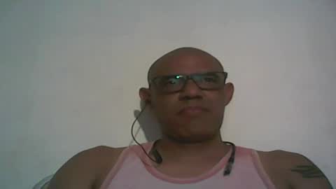 Snapshot of retlam37 chatting on December 6, 6:37 am Walter online show from December 6, 6:37 am