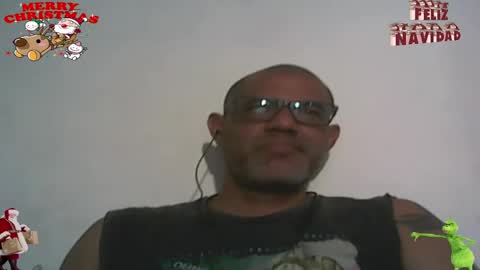 Snapshot of retlam37 chatting on December 12, 5:20 am Walter online show from December 12, 5:20 am