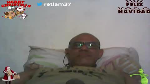 Snapshot of retlam37 chatting on December 23, 8:22 am Walter online show from December 23, 8:22 am
