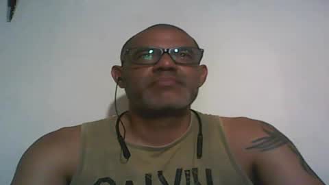 Snapshot of retlam37 chatting on December 28, 10:14 am Walter online show from December 28, 10:14 am