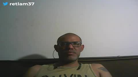 Snapshot of retlam37 chatting on January 17, 5:42 am Walter online show from January 17, 5:42 am