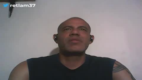 Snapshot of retlam37 chatting on October 6, 3:26 am Walter online show from October 6, 3:26 am