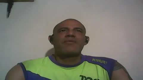 Snapshot of retlam37 chatting on October 12, 3:16 am Walter online show from October 12, 3:16 am
