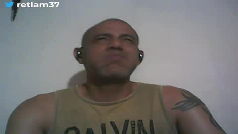 Snapshot of retlam37 chatting on October 13, 3:28 am Walter online show from October 13, 3:28 am