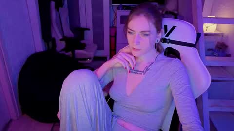 Rie online show from February 10, 4:55 pm