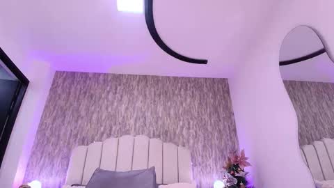 Snapshot of reven_lilith chatting on November 29, 3:20 am REVEN online show from November 29, 3:20 am