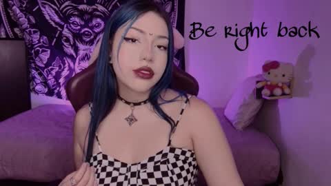 Snapshot of revenmiller_ chatting on October 6, 12:46 pm Reven online show from October 6, 12:46 pm