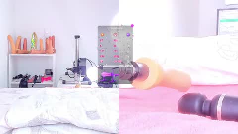 Rebecca y sarih online show from April 19, 11:42 am