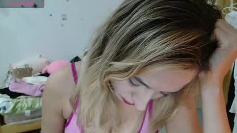 Snapshot of rexxa_flower chatting on June 9, 4:29 pm Rexxa online show from June 9, 4:29 pm
