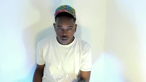Snapshot of rey_bbc chatting on June 22, 4:26 pm rey_bbc online show from June 22, 4:26 pm