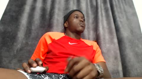 Snapshot of rey_bbc chatting on July 3, 9:54 pm rey_bbc online show from July 3, 9:54 pm