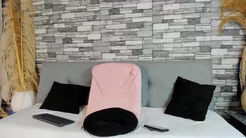 Snapshot of rey_masterhot chatting on September 17, 12:23 am reymasterhot online show from September 17, 12:23 am