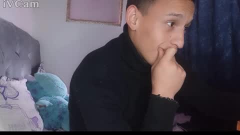 Snapshot of rey_masterhot chatting on September 18, 5:37 pm reymasterhot online show from September 18, 5:37 pm