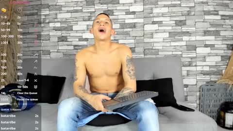 Snapshot of rey_masterhot chatting on October 3, 8:50 pm reymasterhot online show from October 3, 8:50 pm