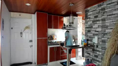 Snapshot of rey_masterhot chatting on October 12, 7:35 pm reymasterhot online show from October 12, 7:35 pm