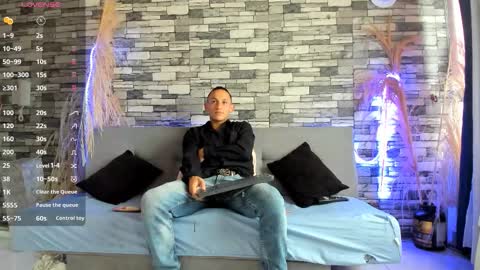 Snapshot of rey_masterhot chatting on November 1, 6:21 pm reymasterhot online show from November 1, 6:21 pm