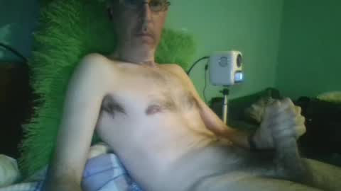 reyes_albert2006 online show from March 9, 10:19 pm