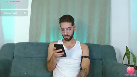 REY PABLO Independent online show from October 3, 1:02 am