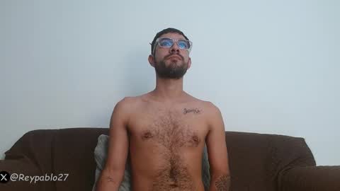 REY PABLO Independent online show from April 1, 10:40 pm