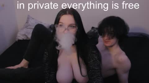 Snapshot of reyreyclub chatting on February 8, 2:49 pm reyreyclub online show from February 8, 2:49 pm