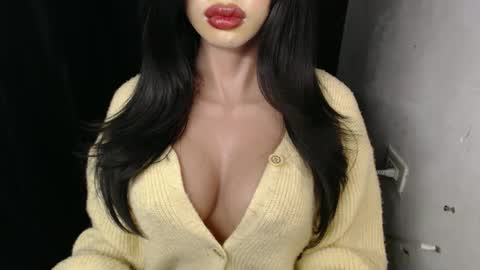 Lyn online show from February 23, 3:09 pm